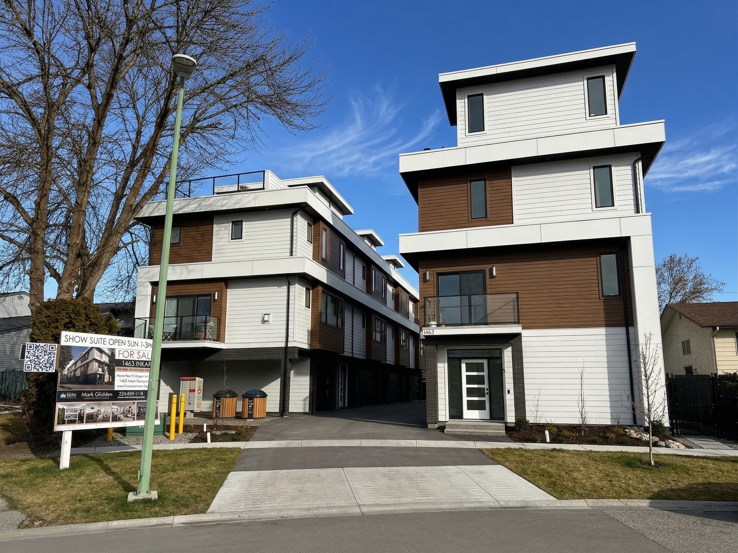 Street view of Inkar Road Townhomes in Kelowna